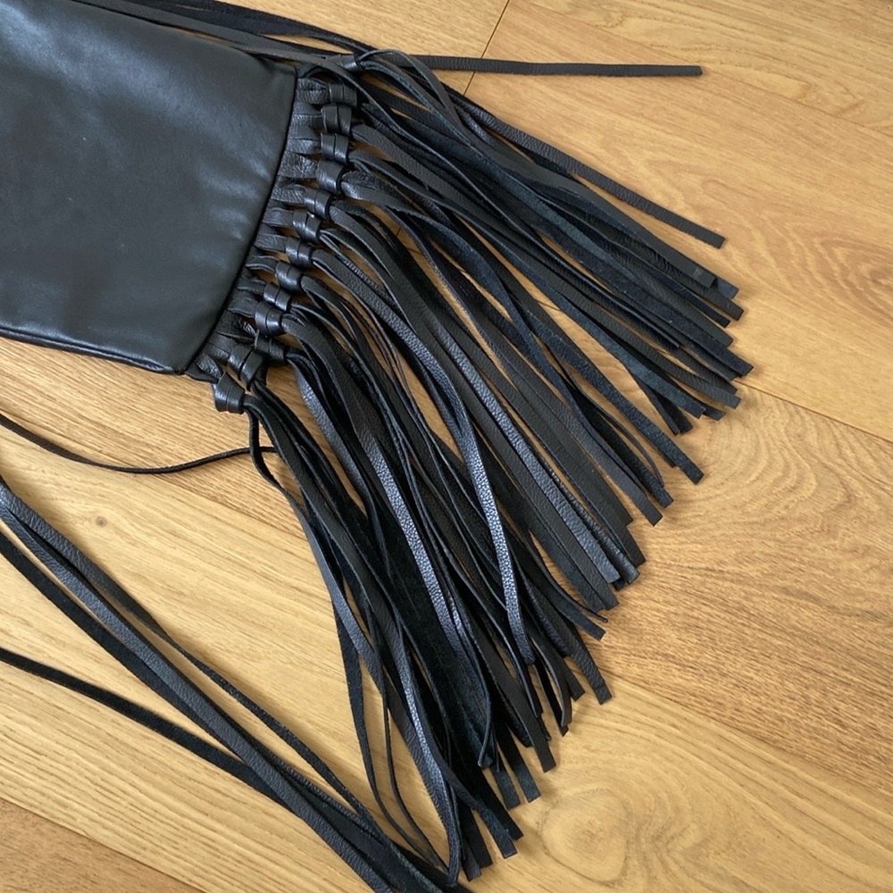 ECOTE Vegan crossbody fringe bag - Picture 2 of 9